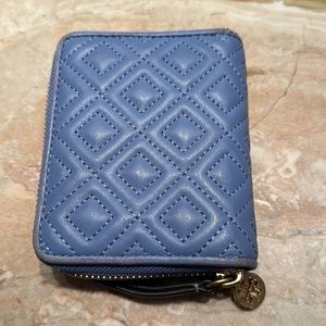 Tory Burch wallet. Zippered change purse,4 credit card slots. Area for bills